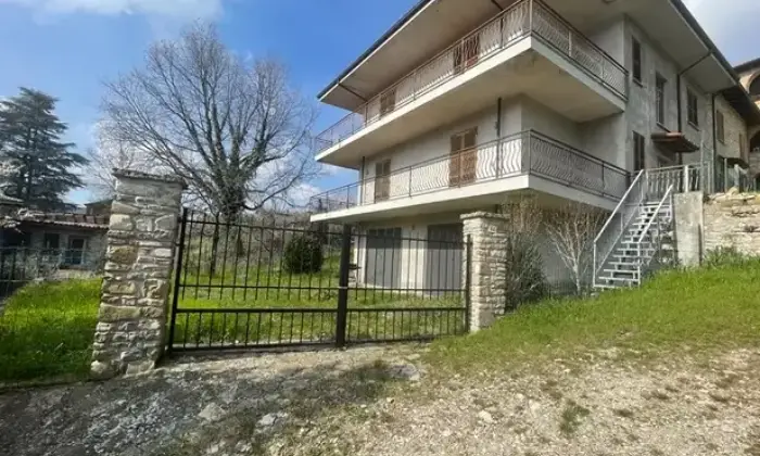 Rexer-Alta-Val-Tidone-Casa-indipendente-in-vendita-a-CAMINATA-ALTA-VAL-TIDONE-PC-Giardino