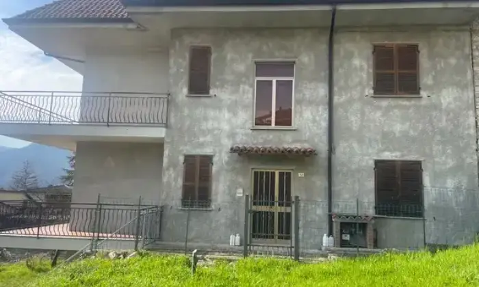 Rexer-Alta-Val-Tidone-Casa-indipendente-in-vendita-a-CAMINATA-ALTA-VAL-TIDONE-PC-Giardino