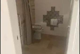 Rexer-Ostuni-Vendesi-Casa-con-cortile-in-Via-Giuseppe-LibertiniOSTUNI-Bagno