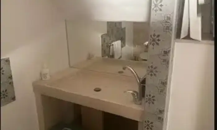 Rexer-Ostuni-Vendesi-Casa-con-cortile-in-Via-Giuseppe-LibertiniOSTUNI-Bagno
