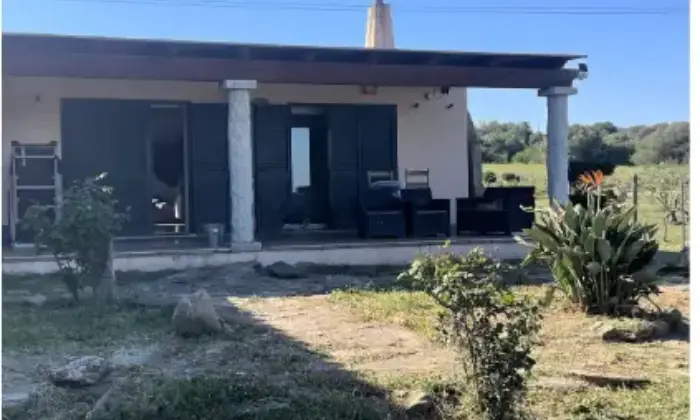 Rexer-Olbia-Villa-in-vendita-in-via-Erpice-ad-Olbia-Giardino