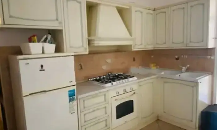 Rexer-Manciano-Quadrilocale-via-Settembre-Centro-Manciano-Cucina