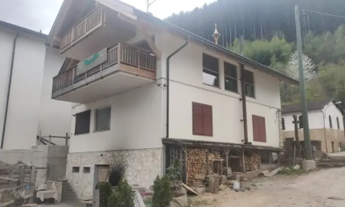 Rexer-MontagnaMontan-Villa-in-vendita-in-localit-Fontanefredde-a-Montagna-Terrazzo