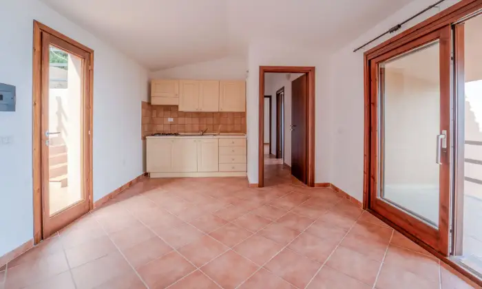 Rexer-Trinit-dAgultu-e-Vignola-VENDO-VILLETTA-OTTIME-CONDIZIONI-VICINO-AL-MARE-CON-PISCINA-Cucina