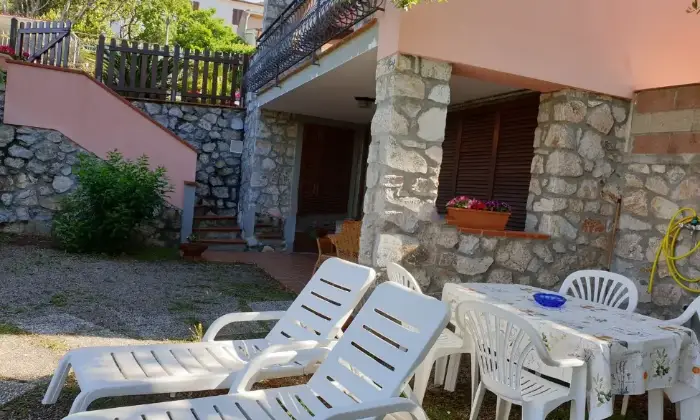 Rexer-Portoferraio-Vendesi-villa-in-Localit-Capannone-a-Portoferraio-Terrazzo