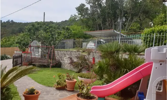 Rexer-Portoferraio-Vendesi-villa-in-Localit-Capannone-a-Portoferraio-Giardino