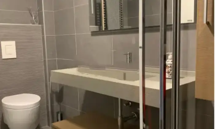 Rexer-Menaggio-Vendesi-appartamento-in-Via-Andrea-Stoppani-a-Menaggio-Bagno