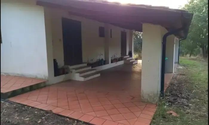 Rexer-Manciano-Venesi-AzAGRICOLA-PRESSO-TERME-DI-SATURNIA-a-MANCIANO-Terrazzo