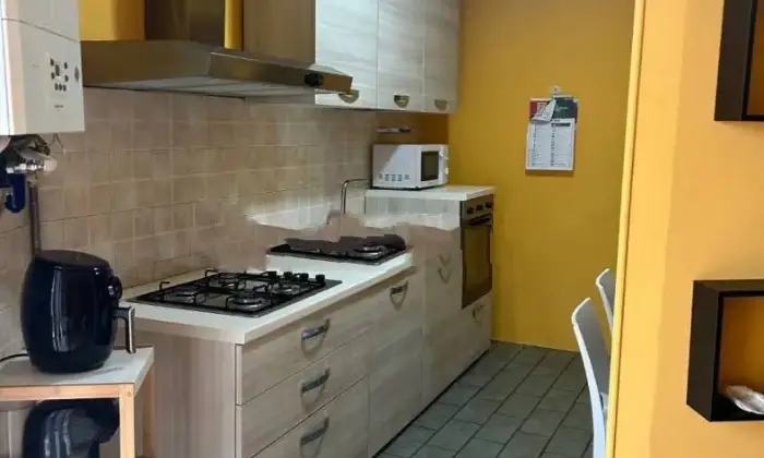 Rexer-Malgesso-Bilocale-a-Bardello-con-Malgesso-e-Bregano-Cucina