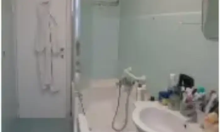 Rexer-Udine-Bilocale-in-vendita-in-Ippolito-Nievo-ad-Udine-Bagno
