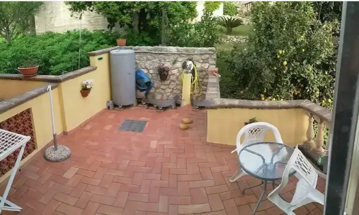 Rexer-Falerna-Casa-di-paese-in-vendita-in-via-Marina-Terrazzo