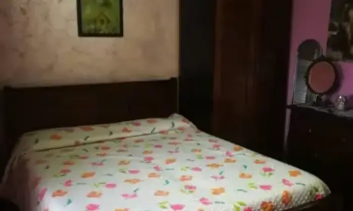 Rexer-Falerna-Casa-di-paese-in-vendita-in-via-Marina-CameraDaLetto