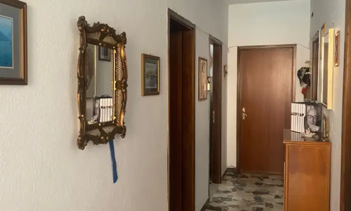 Rexer-San-Basilio-Vendesi-appartamento-con-cantina-a-SAN-BASILIO-SU-ALTRO