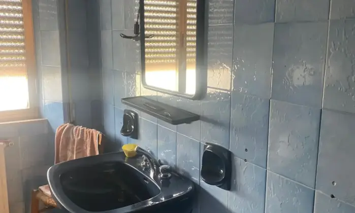 Rexer-San-Basilio-Vendesi-appartamento-con-cantina-a-SAN-BASILIO-SU-BAGNO