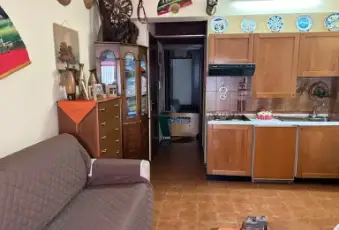 Rexer-Messina-Appartamento-su-due-livelli-a-SantAlessio-Cucina