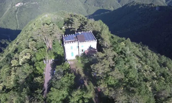 Rexer-Alto-Reno-Terme-Incantevole-ed-esclusivo-Castello-tra-le-nuvole-Terrazzo
