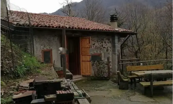 Rexer-Vestone-Vendesi-Propriet-rustica-in-vendita-in-via-Chiese-a-Vestone-Terrazzo
