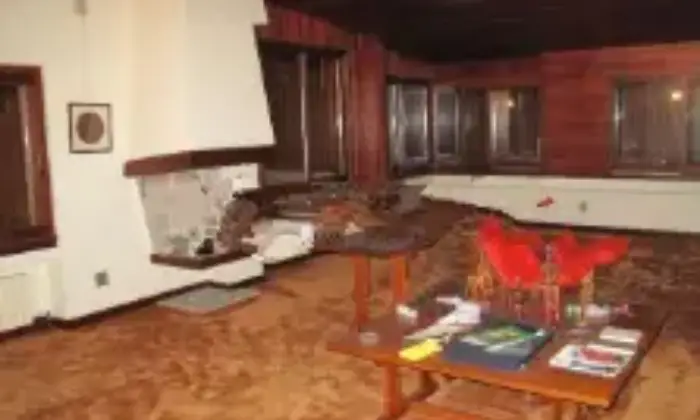Rexer-Fabriano-Villa-in-vendita-a-Piano-Altro
