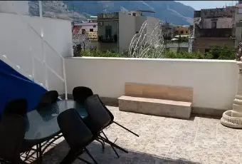 Rexer-Isola-delle-Femmine-Vendesi-appartamento-in-Piazza-Umberto-I-a-ISOLA-DELLE-FEMMINE-Terrazzo