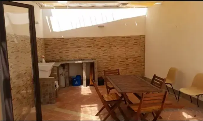 Rexer-Isola-delle-Femmine-Vendesi-appartamento-in-Piazza-Umberto-I-a-ISOLA-DELLE-FEMMINE-Altro