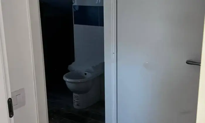 Rexer-Catanzaro-Vendesi-Mansarda-via-Federico-BiscegliaSan-Leonardo-Catanzaro-Bagno