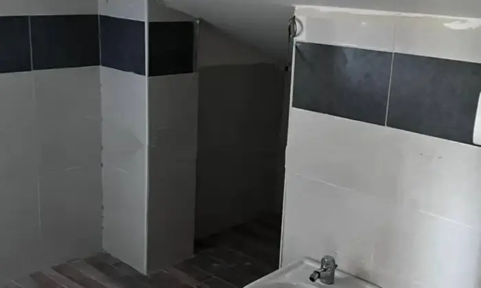 Rexer-Catanzaro-Vendesi-Mansarda-via-Federico-BiscegliaSan-Leonardo-Catanzaro-Bagno
