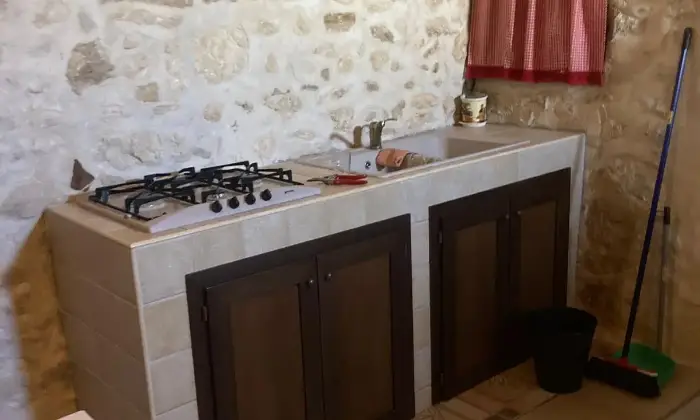 Rexer-Vico-del-Gargano-Vendesi-Terratetto-unifamiliare-via-MicinoCentroVico-del-Gargano-Cucina