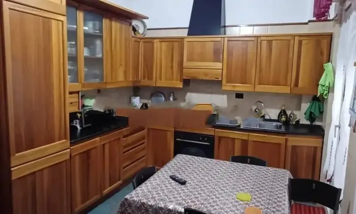 Rexer-Martina-Franca-Vendesi-appartamento-in-Via-Serramancone-a-Martina-Franca-Cucina
