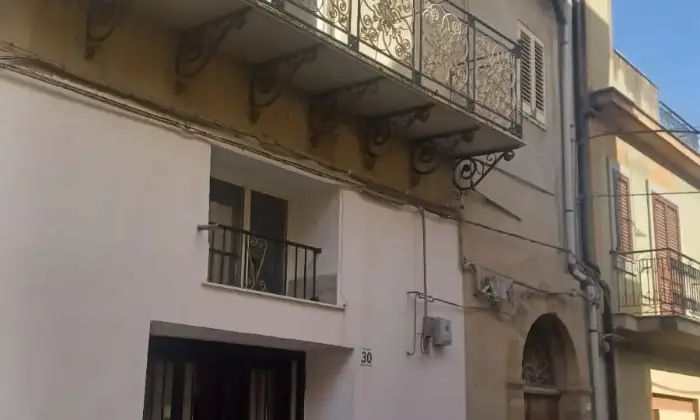Rexer-Mazzarino-Intero-stabile-in-vendita-in-via-Roma-a-Mazzarino-Altro