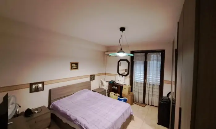 Rexer-Lentini-Vendesi-appartamento-in-Via-Agnone-a-Lentini-CAMERA-DA-LETTO