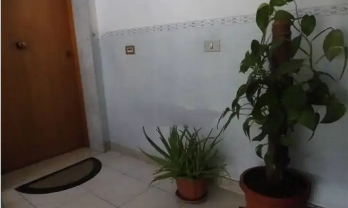 Rexer-Lentini-Vendesi-appartamento-in-Via-Antonello-da-Messina-a-Lentini-Bagno