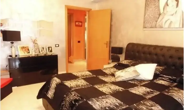 Rexer-Lentini-Vendesi-appartamento-in-Via-Antonello-da-Messina-a-Lentini-CameraDaLetto