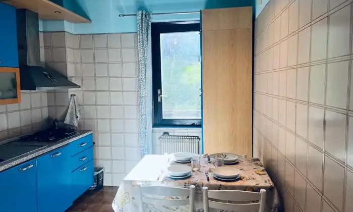 Rexer-Porto-Valtravaglia-APPARTAMENTO-A-MINUTI-DAL-LAGO-Cucina