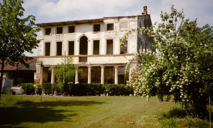 Rexer-Bolzano-Vicentino-Antica-villa-in-vendita-in-via-Postumia-a-Bolzano-Vicentino-Giardino