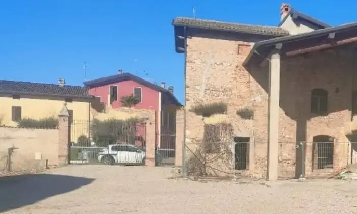 Rexer-Lonato-del-Garda-Vendesi-Rustico-via-Giorgio-Morandi-Esenta-Lonato-del-Garda-Terrazzo