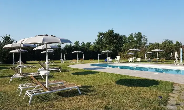 Rexer-Altopascio-Casale-in-vendita-in-via-delle-Spianate-ad-Altopascio-Giardino