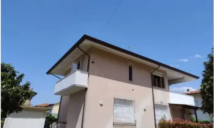 Rexer-Pietrasanta-Bifamiliare-in-vendita-in-via-Eritrea-a-Pietrasanta-Giardino