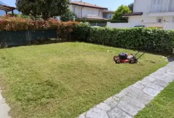 Rexer-Pietrasanta-Bifamiliare-in-vendita-in-via-Eritrea-a-Pietrasanta-Giardino