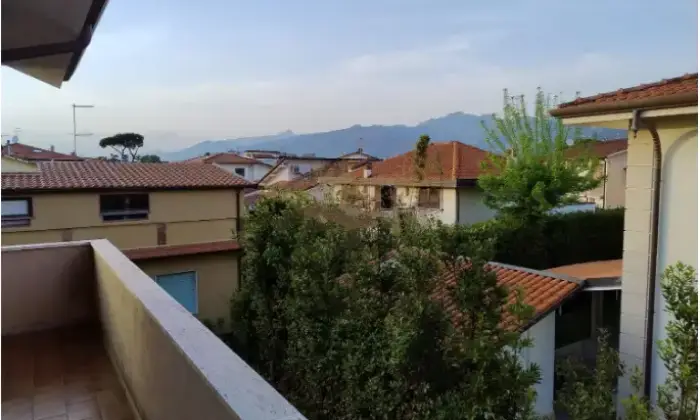 Rexer-Pietrasanta-Bifamiliare-in-vendita-in-via-Eritrea-a-Pietrasanta-Terrazzo