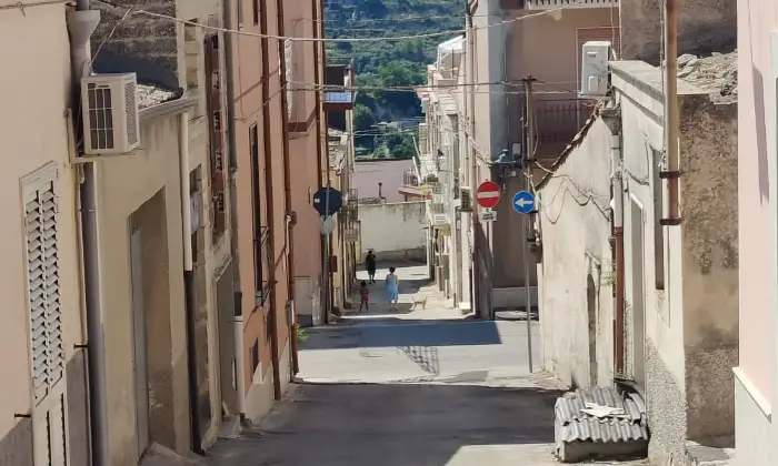 Rexer-Ferla-Ferla-SR-Vendesi-casetta-singola-a-piano-terra-Altro