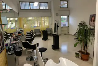 Rexer-Brindisi-LOCALE-COMMERCIALE-DI-MQ-CON-WC-VETRINA-DOPPIA-SERRANDA-Altro