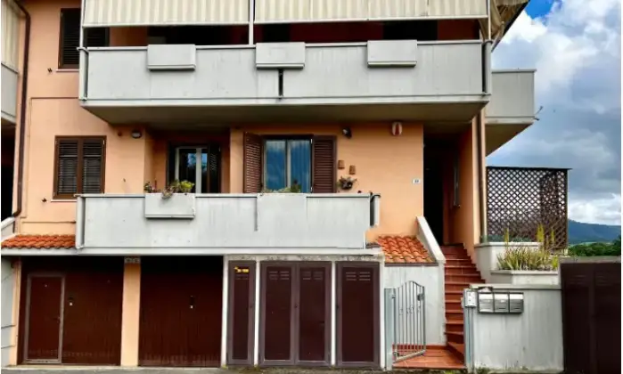 Rexer-Scarlino-Appartamento-su-due-piani-in-vendita-in-via-San-Francesco-Altro