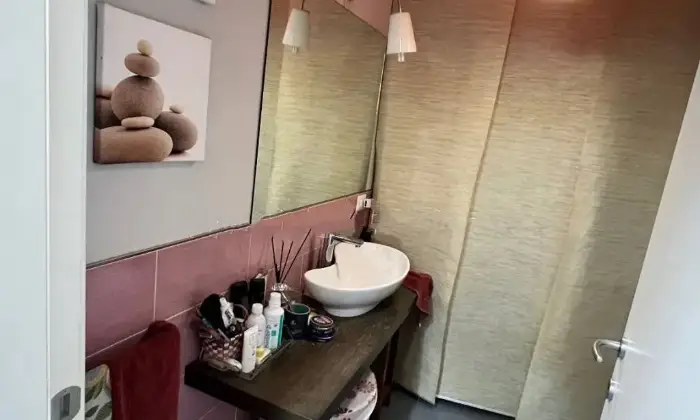 Rexer-Poggibonsi-Trilocale-in-vendita-in-via-Elsa-Centro-Poggibonsi-Bagno
