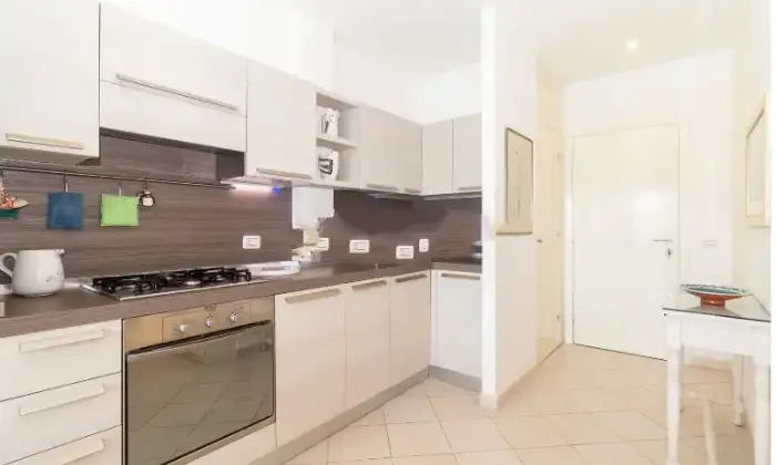 Rexer-Santa-Teresa-Gallura-Trilocale-in-vendita-in-via-Arno-Santa-Teresa-Gallura-SS-Cucina