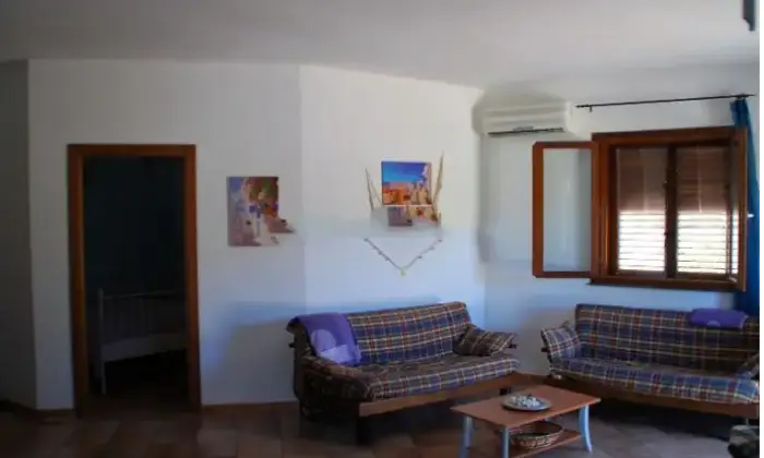 Rexer-Siracusa-Villa-in-vendita-con-terreno-in-condivisione-Altro