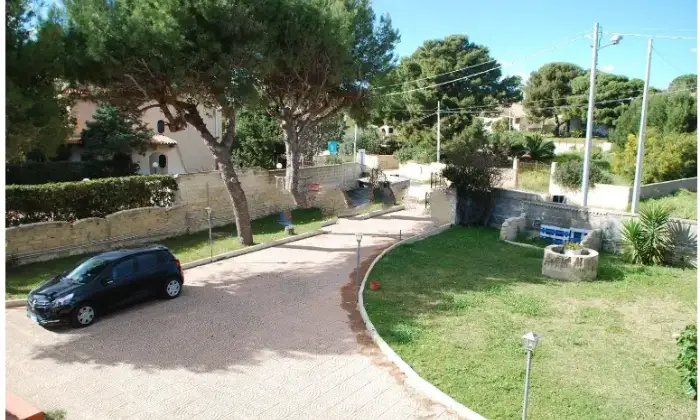 Rexer-Siracusa-Villa-in-vendita-con-terreno-in-condivisione-Giardino