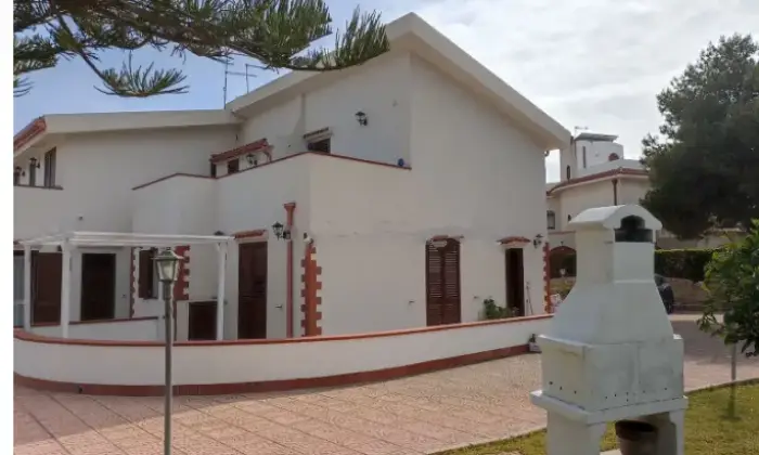 Rexer-Siracusa-Villa-in-vendita-con-terreno-in-condivisione-Giardino