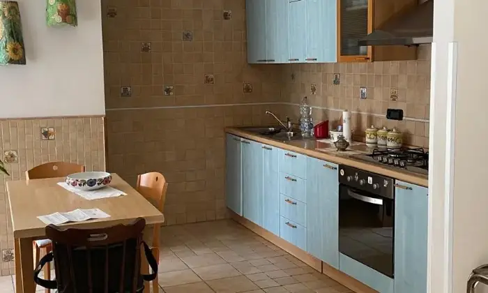 Rexer-Crotone-Appartamento-in-vendita-in-via-Vittorio-Veneto-a-Crotone-Cucina