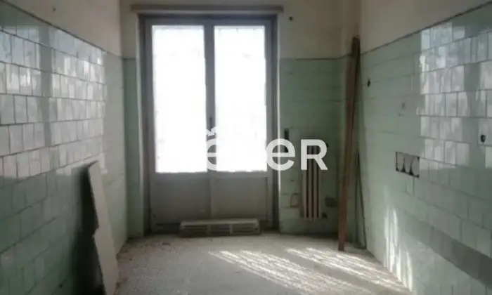 Rexer-GUIDONIA-MONTECELIO-Stabile-composto-da-sei-appartamenti-mq-Altro