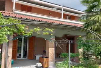 Rexer-Montebello-della-Battaglia-Villa-in-vendita-in-strada-Nuova-Giardino